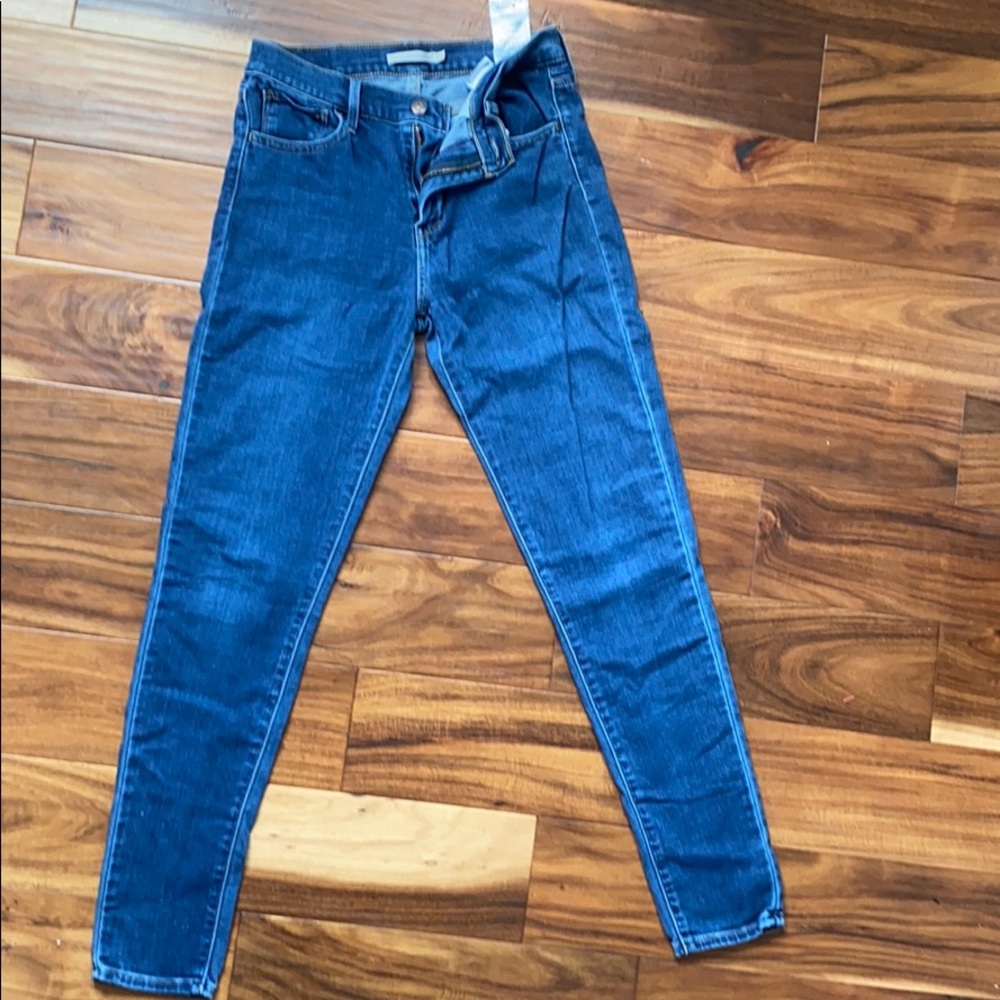 Levi skinnies